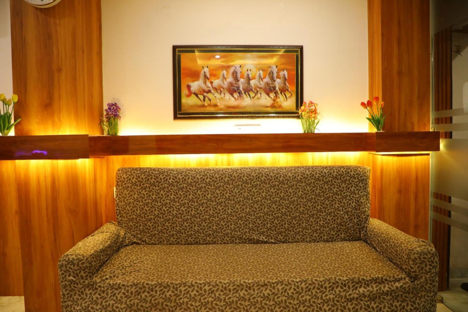 Jmk Regency Hotel - Varanasi, Varanasi